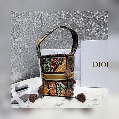 Anum Bags Detail