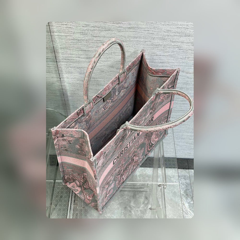 Anum Bags Detail