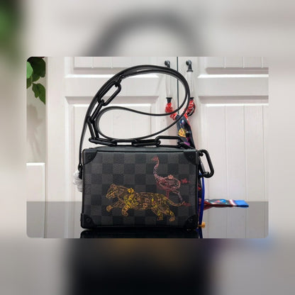 Anum Bags Detail
