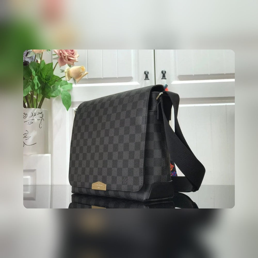 Anum Bags Detail