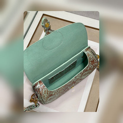 Anum Bags Detail