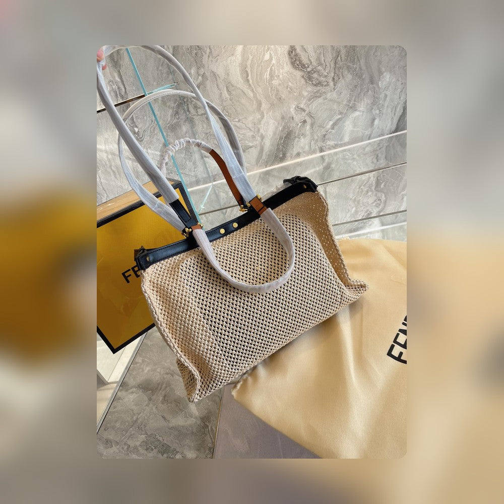 Anum Bags Detail