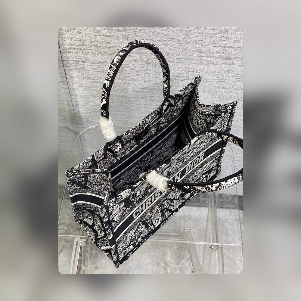Anum Bags Detail