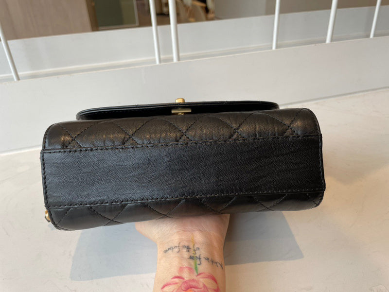 Anum Bags Detail