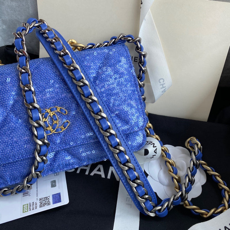 Anum Bags Detail