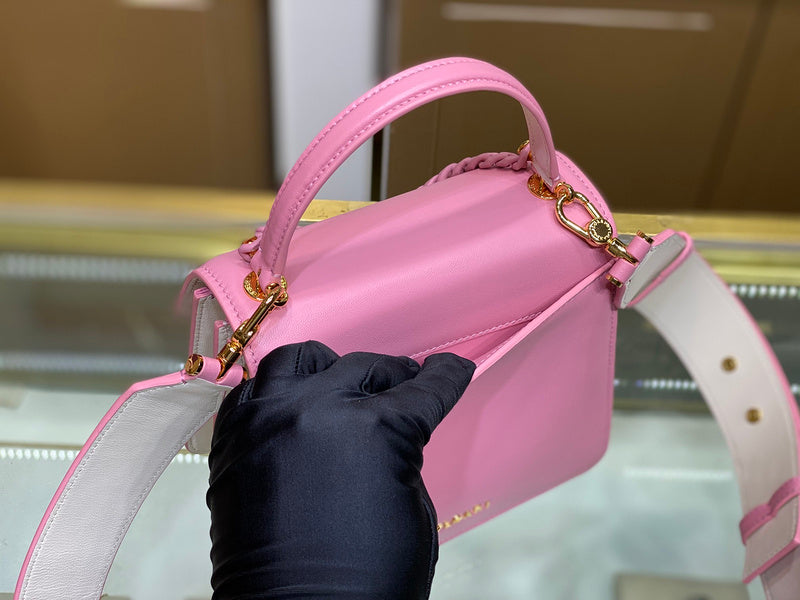 Anum Bags Detail