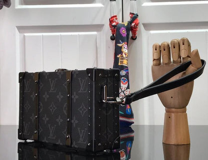Anum Bags Detail
