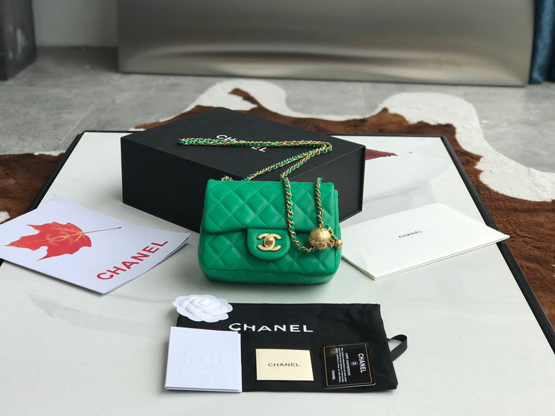 Anum Bags Detail