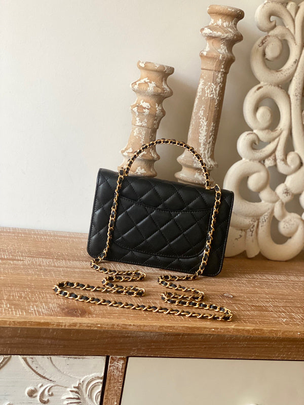 Anum Bags Detail
