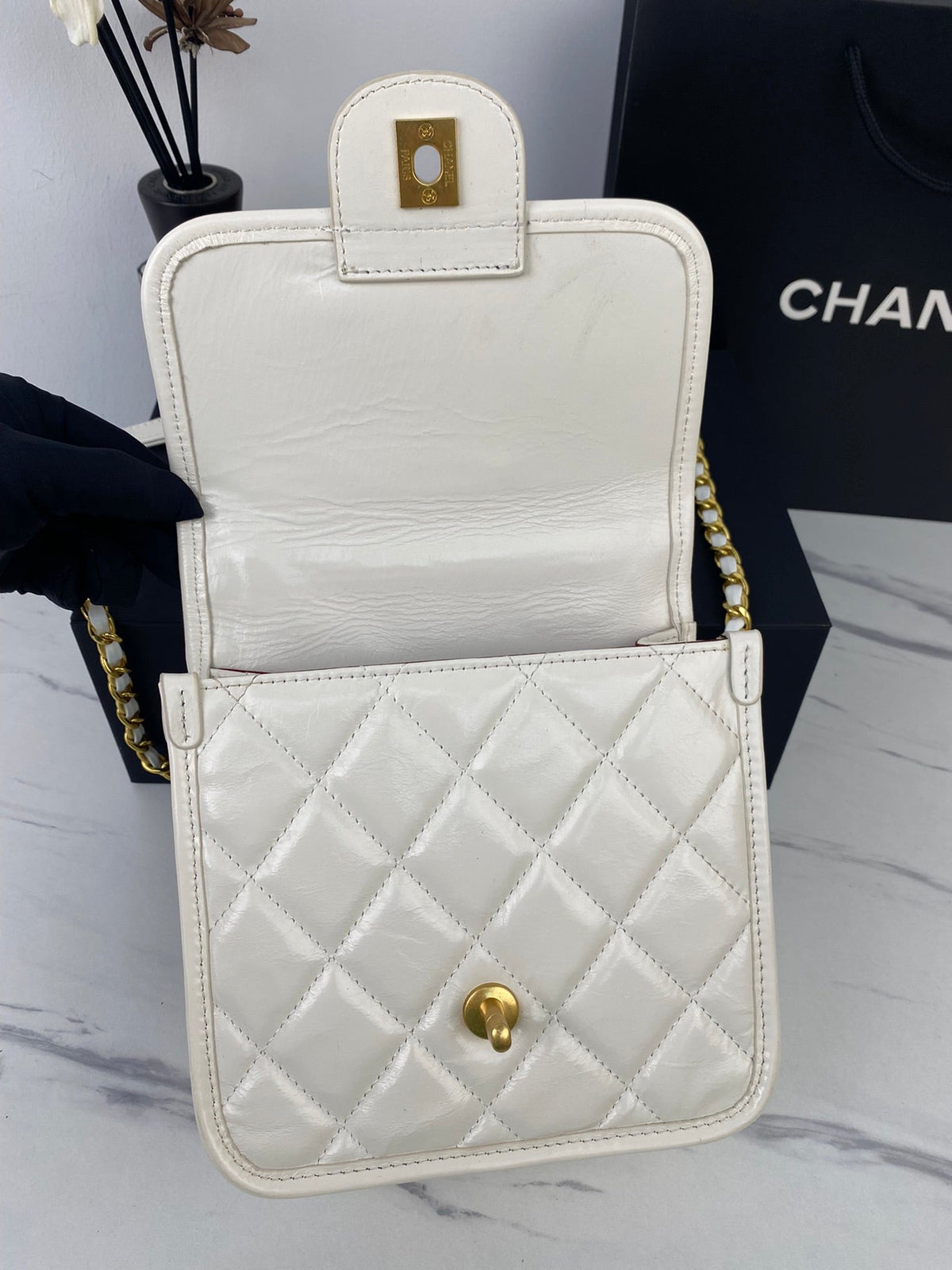 Anum Bags Detail