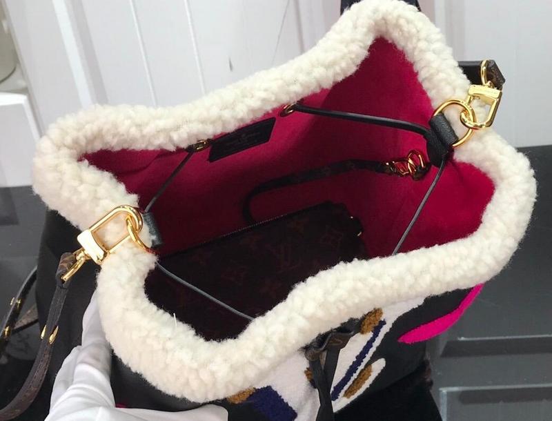 Anum Bags Detail