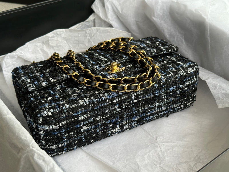 Anum Bags Detail