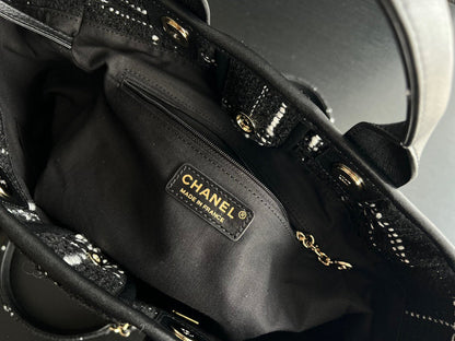 Anum Bags Detail