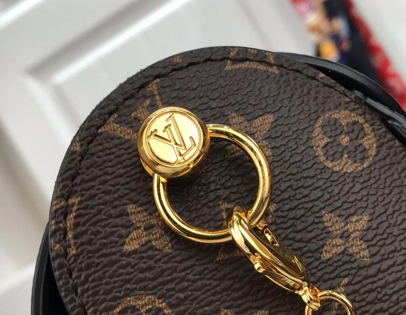 Anum Bags Detail