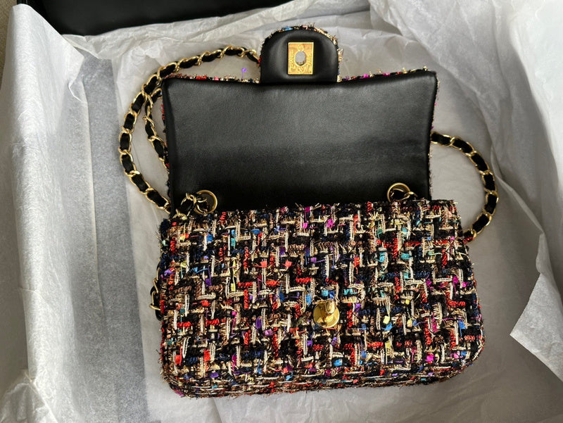 Anum Bags Detail