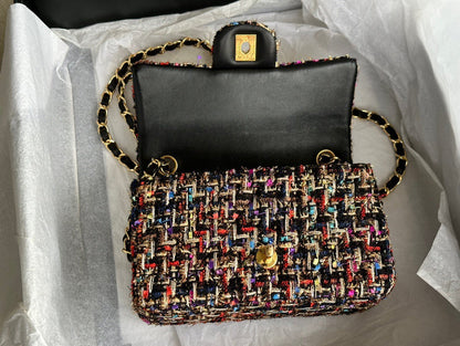 Anum Bags Detail