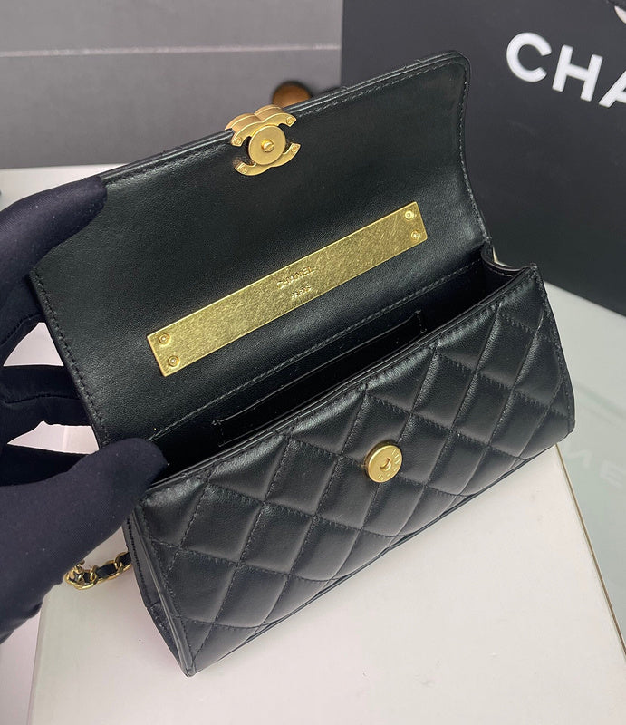 Anum Bags Detail
