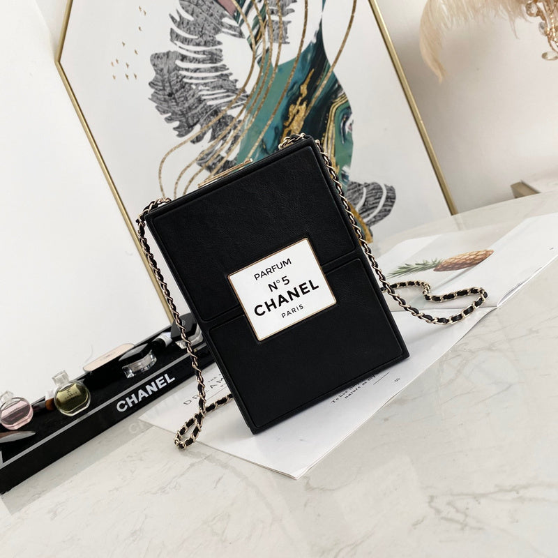 Anum Bags Detail