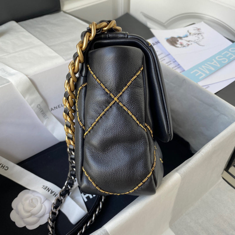 Anum Bags Detail