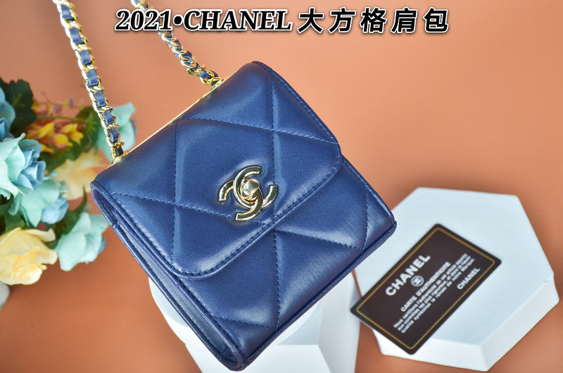 Anum Bags Detail