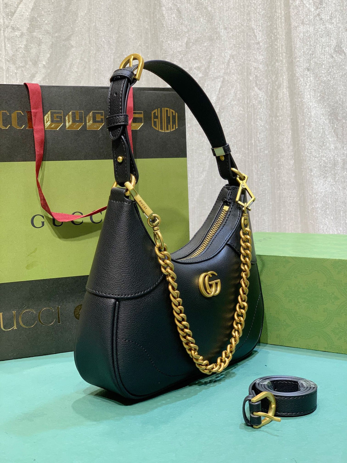 Anum Bags Detail