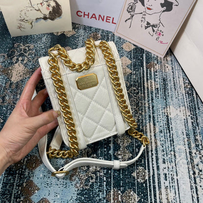 Anum Bags Detail