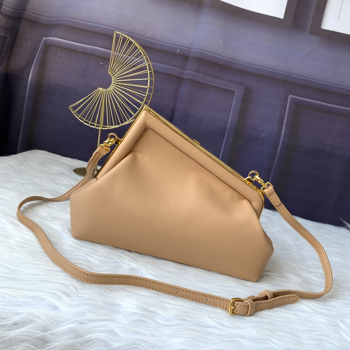 Anum Bags Detail