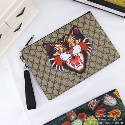 Anum Bags Detail