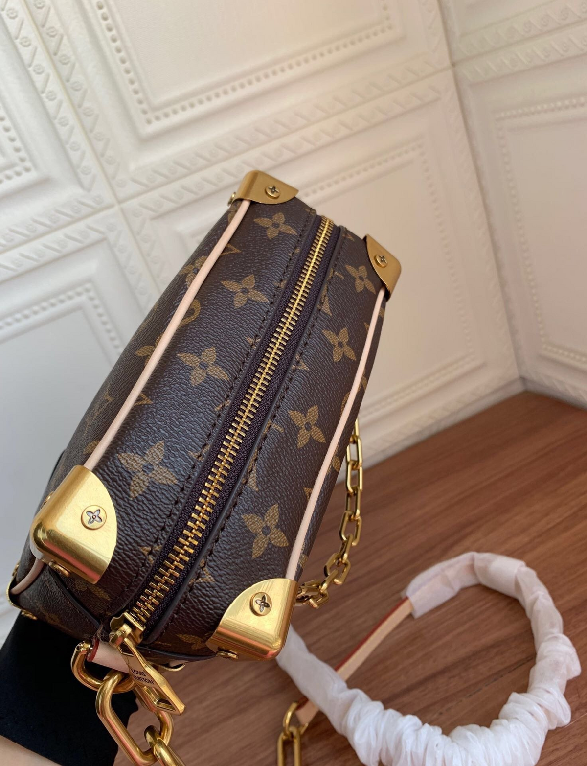 Anum Bags Detail