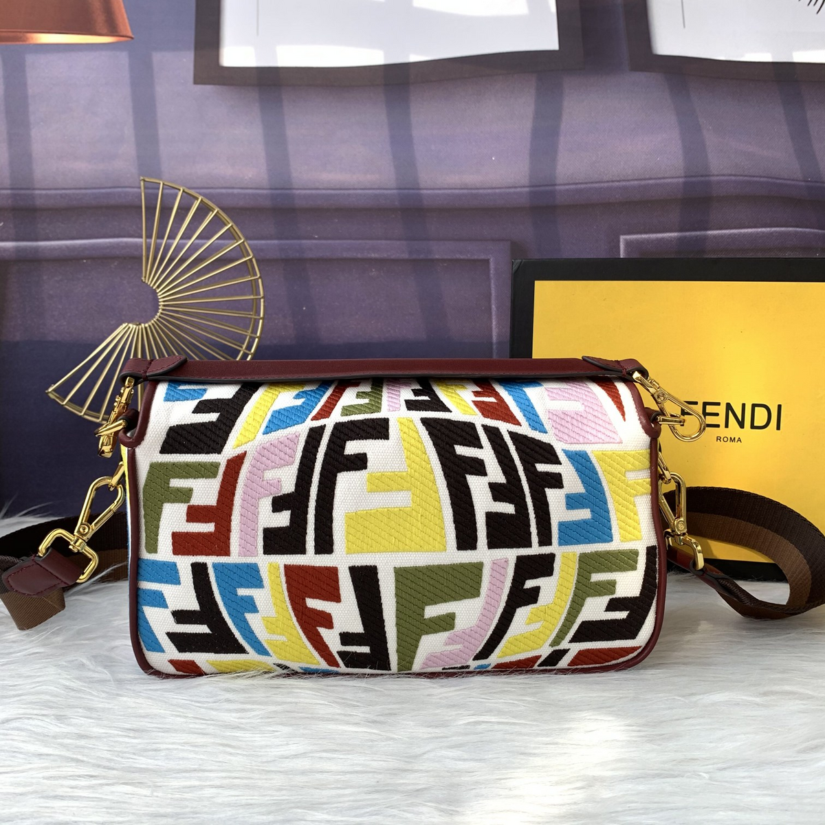 Anum Bags Detail