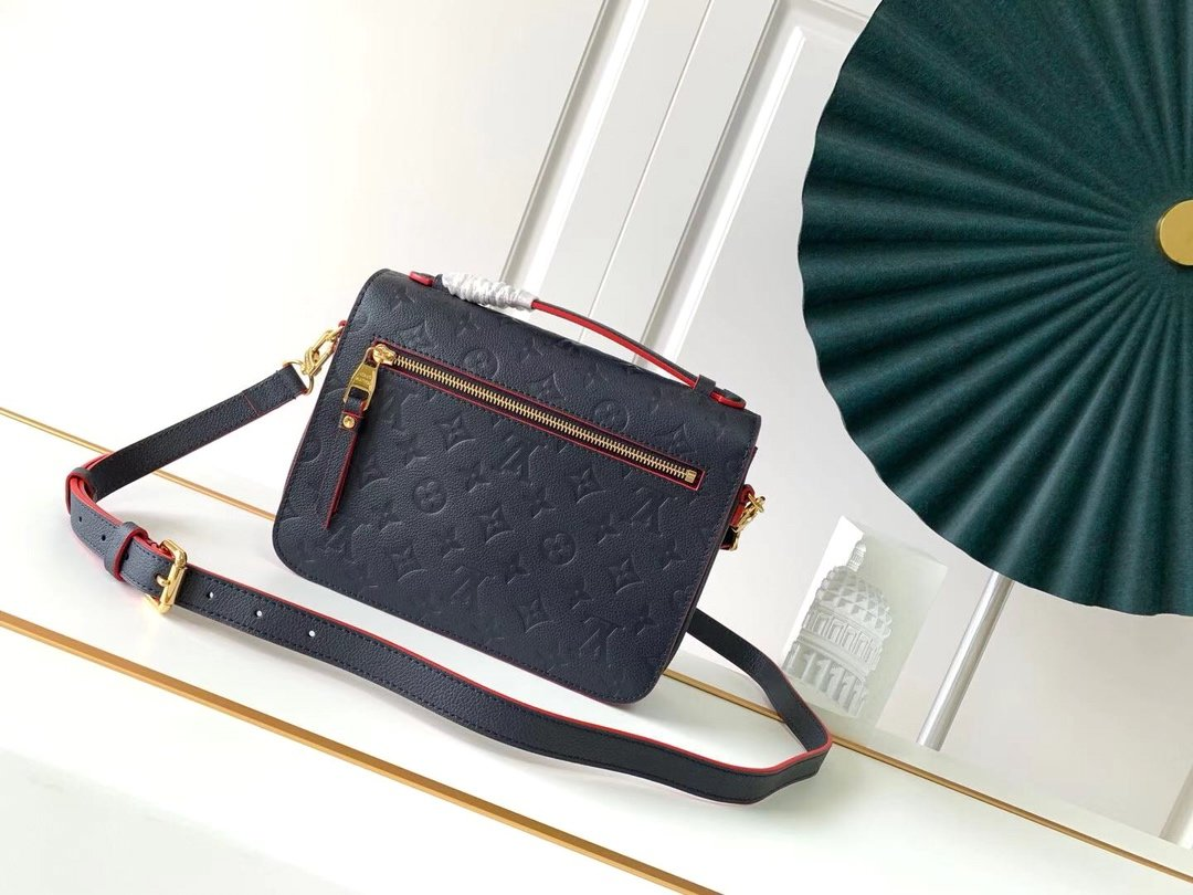 Anum Bags Detail