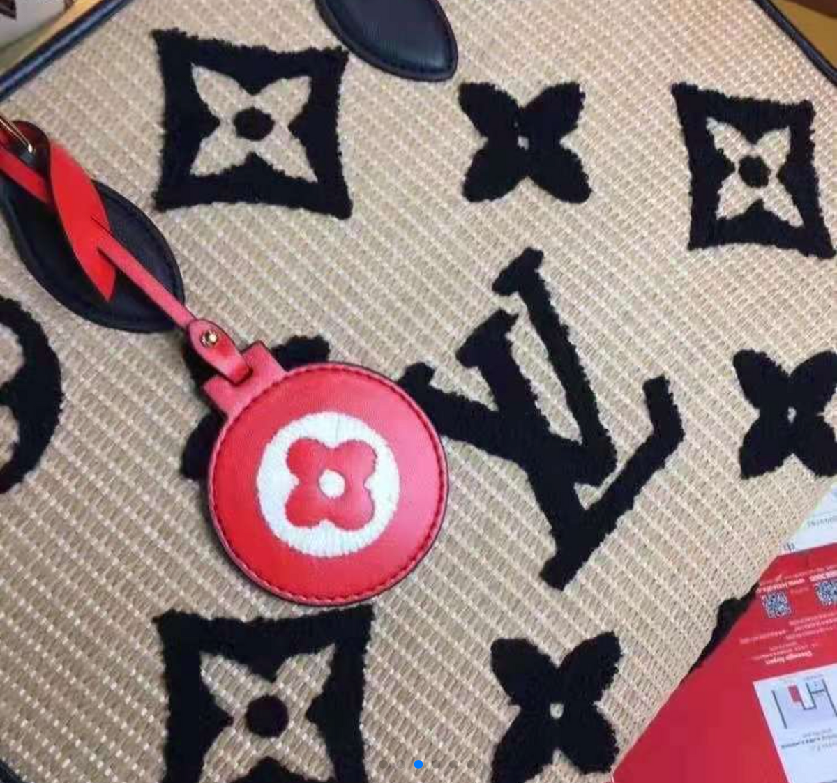 Anum Bags Detail