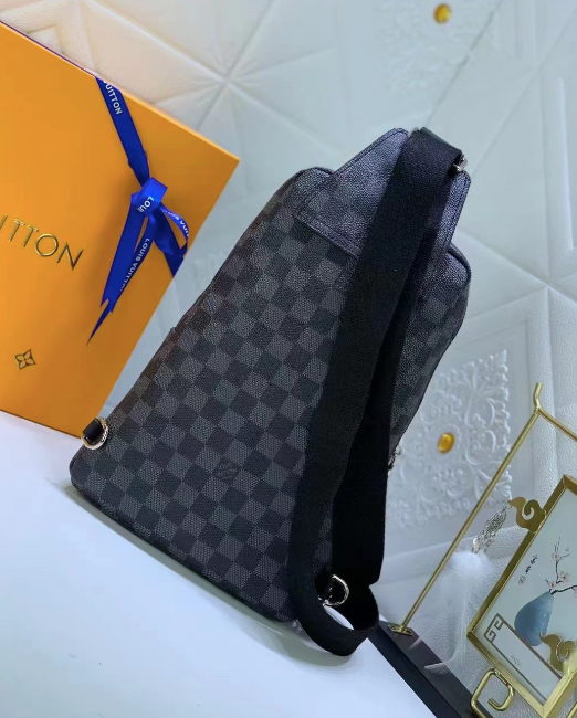 Anum Bags Detail