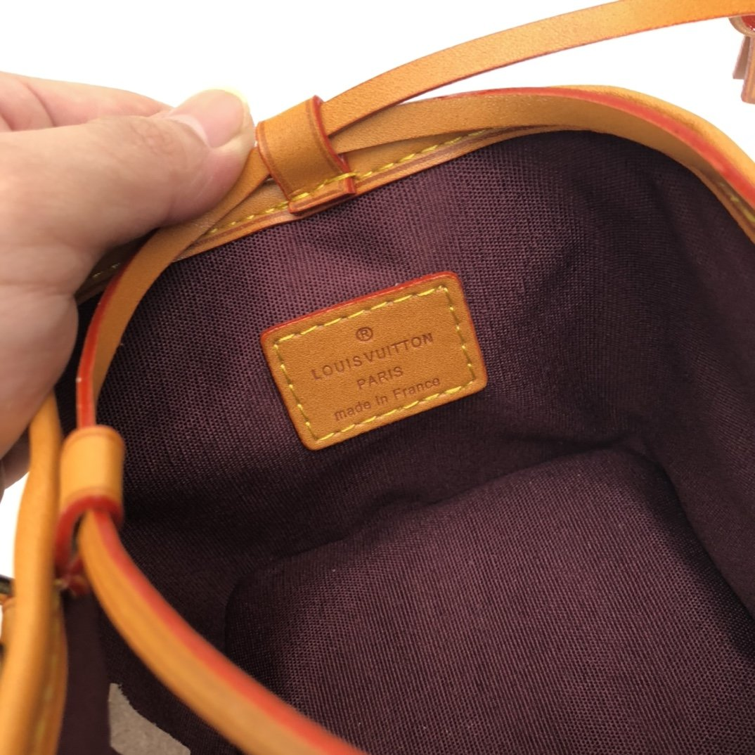 Anum Bags Detail