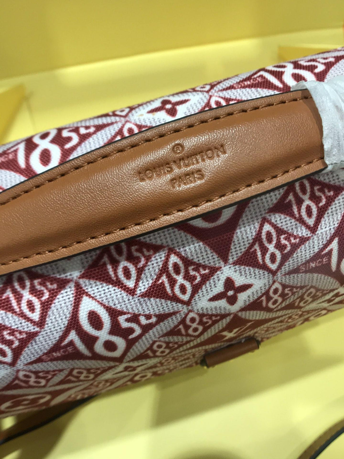 Anum Bags Detail
