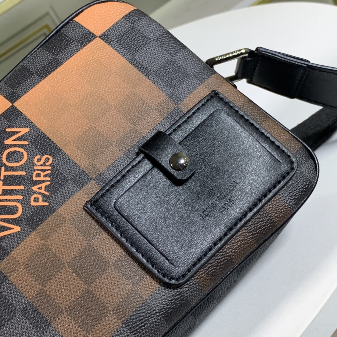 Anum Bags Detail