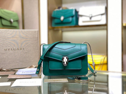 Anum Bags Detail
