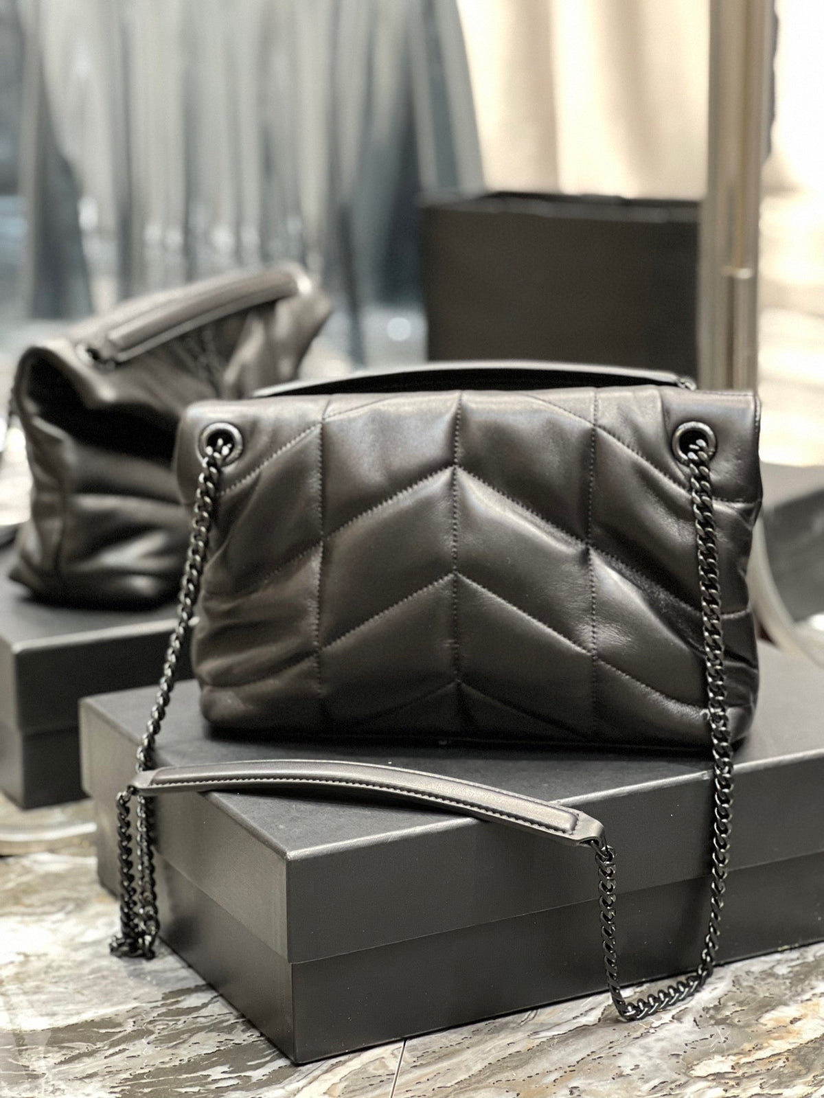 Anum Bags Detail