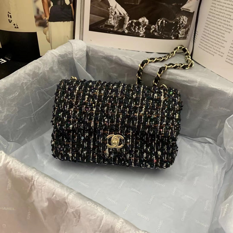 Anum Bags Detail