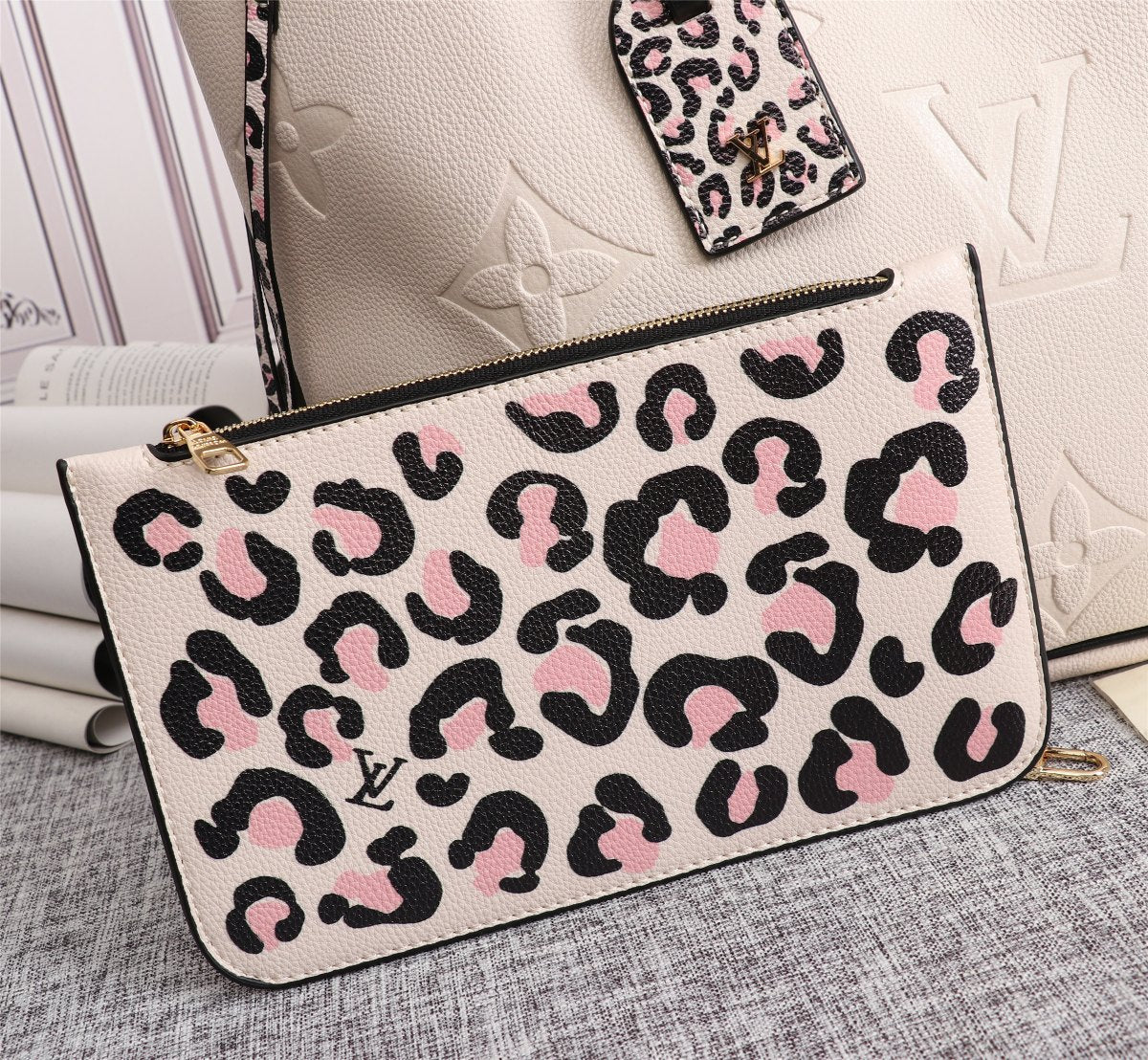 Anum Bags Detail