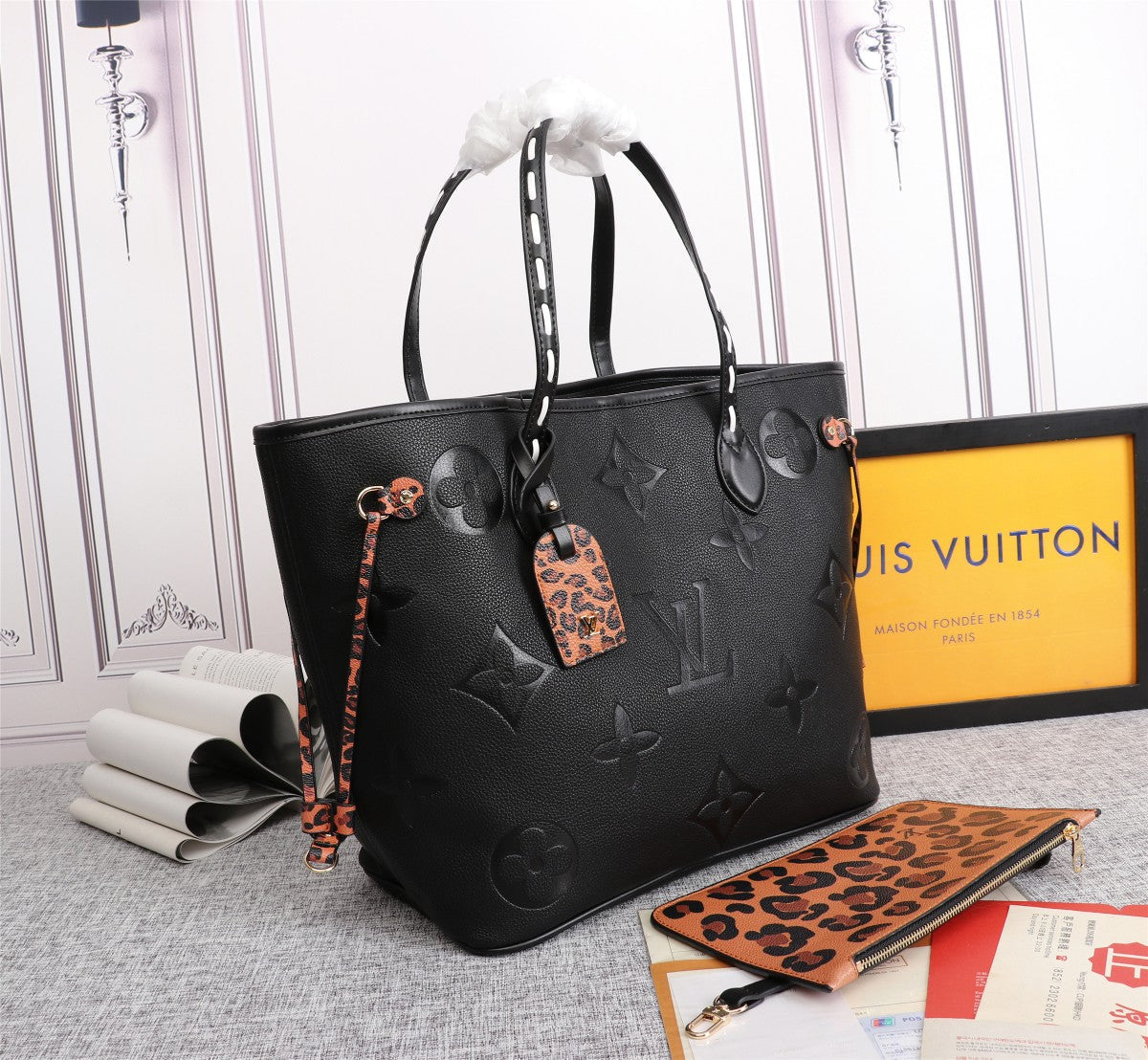Anum Bags Detail