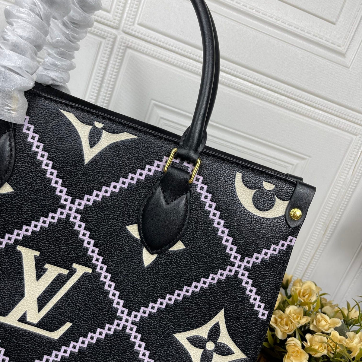 Anum Bags Detail