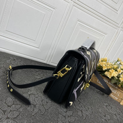 Anum Bags Detail