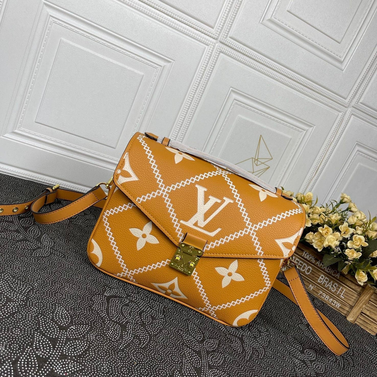 Anum Bags Detail