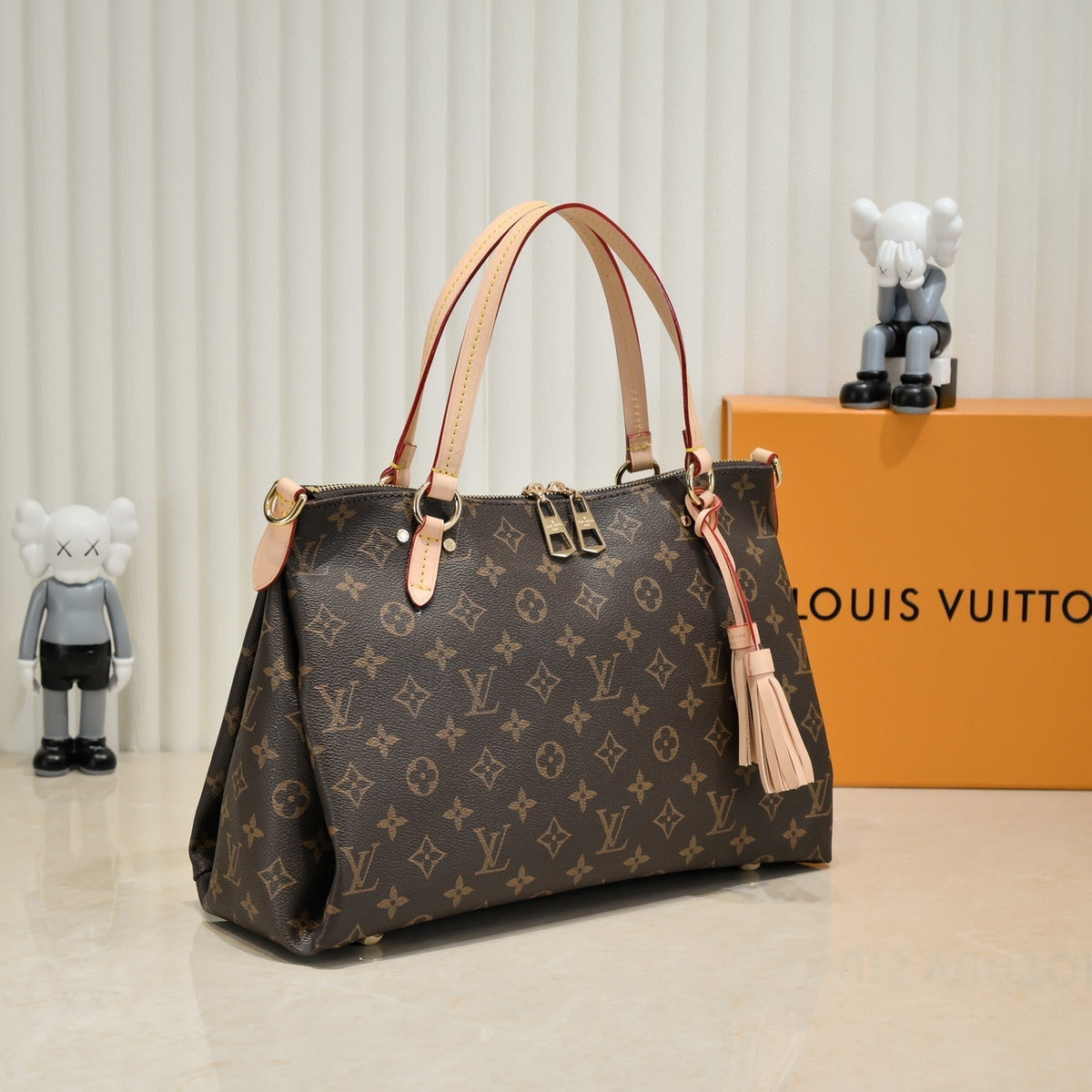 Anum Bags Detail