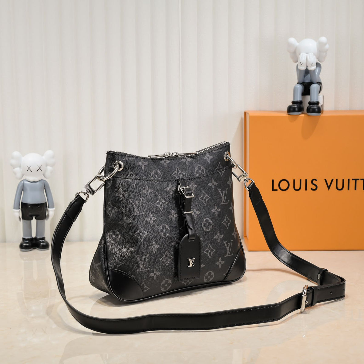 Anum Bags Detail