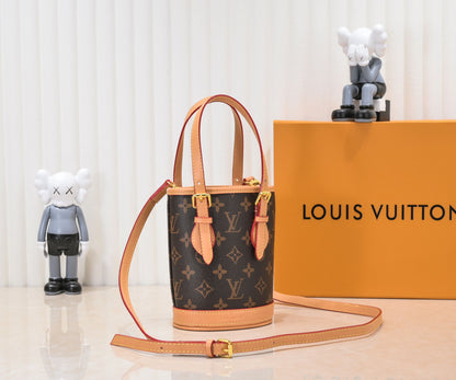 Anum Bags Detail