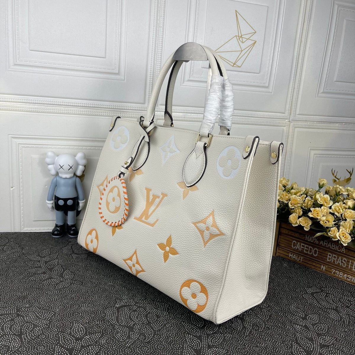 Anum Bags Detail