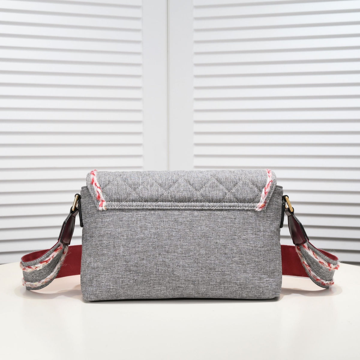 Anum Bags Detail