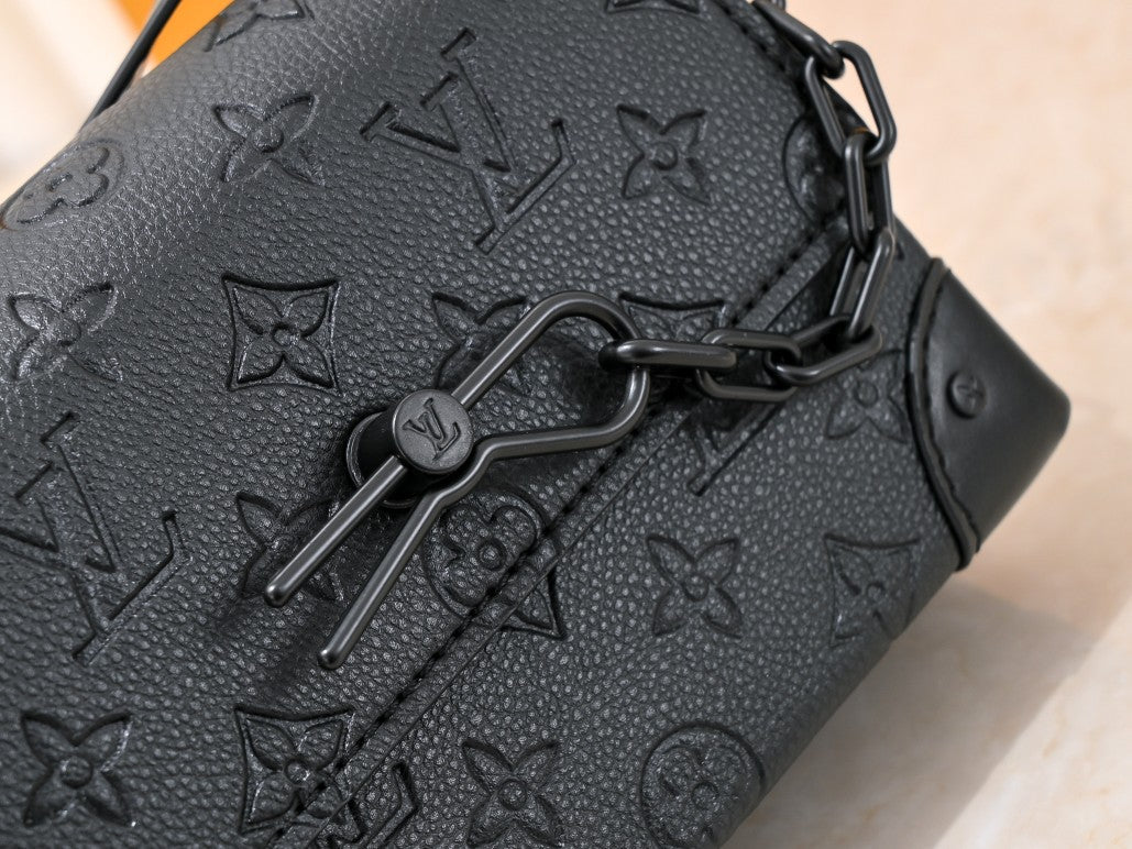 Anum Bags Detail